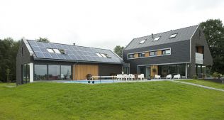 Gastenverblijf met zonnepanelen